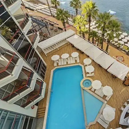فندق Poseidon - Adults Only 4*