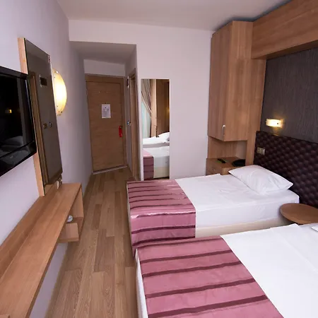 Otel Poseidon - Adults Only 4*